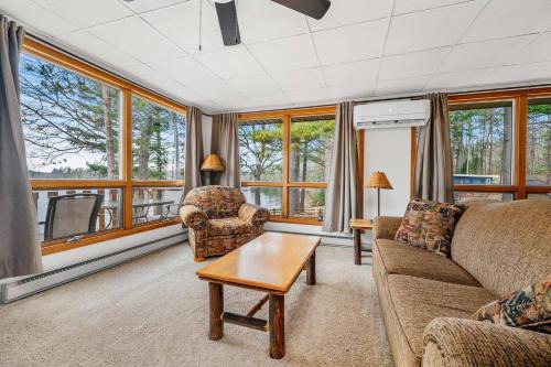 Fishing-Spider Lake-Pontoon Rental-Family Friendly