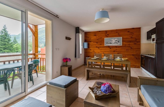 Fitness, piscina, sauna, terraza, balcón, tv, local para esquís, 60m², Luchon-Superbagnères