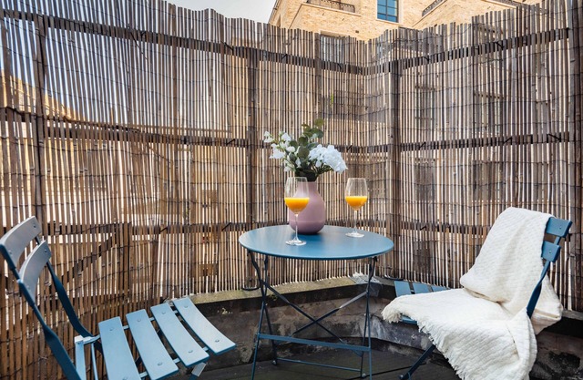 Fitzrovia Balcony Near Oxford Circus