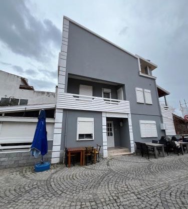 Five Bedroom Plus Living, Triplex Villa with Big Private Garden, Fifty Meters to Sea in Urla, Sleeps Twelve, Three Baths