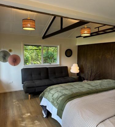 Five Paddocks Blue Cottage Private 5mins to SH1