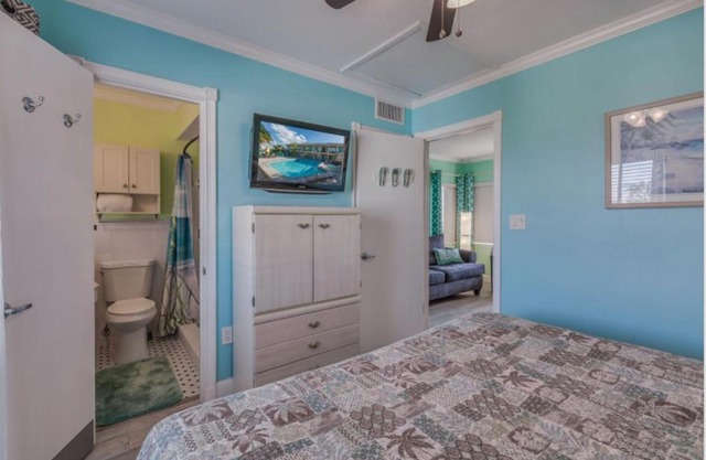 Five Palms Suite 202 - Daily - Weekly - Monthly