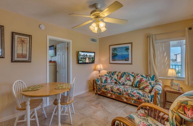Five Palms Suite 204 - Daily - Weekly - Monthly