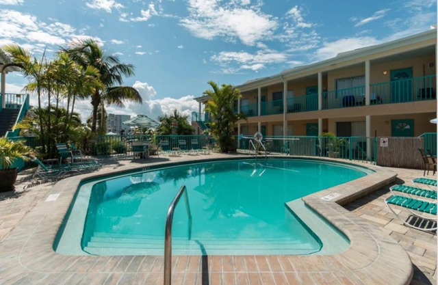 Five Palms Suite 209 - Daily - Weekly - Monthly