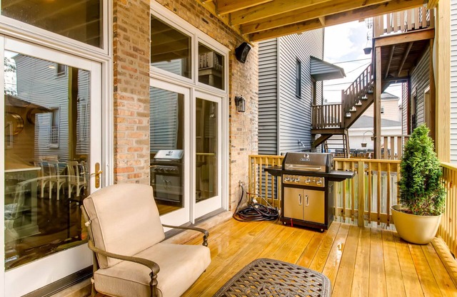 Relájese con la familia en una casa unifamiliar de lujo en Chicago