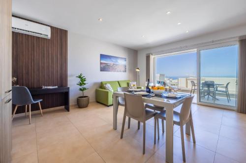 Fl6 Thelodge-2bed Terrace,garage By Homely