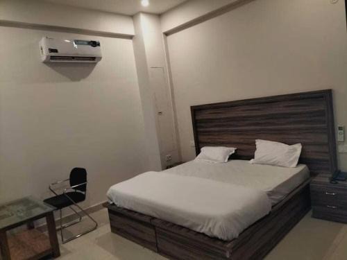 Flagship Hotel Raj Inn