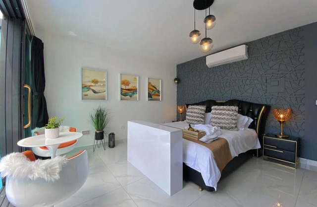 Flamboyán Suite-W/Private & heated Pool /ADULTS ONLY