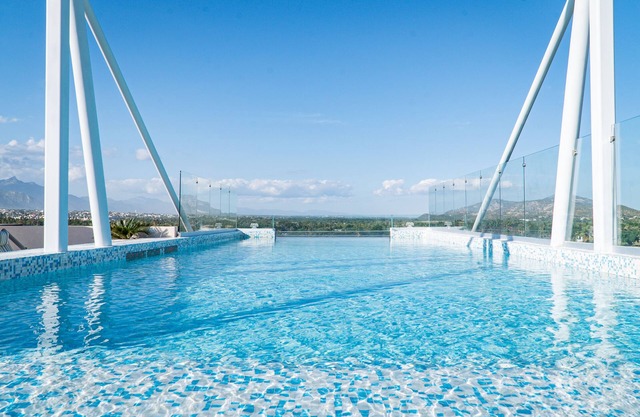 Flamboyan Hotel & Residences