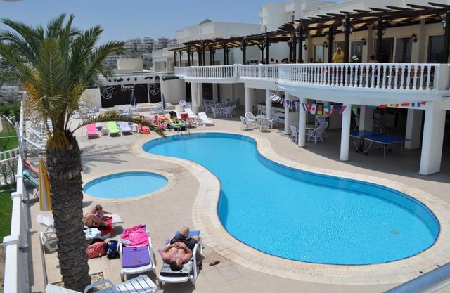 Flamingo Country Club Houses
