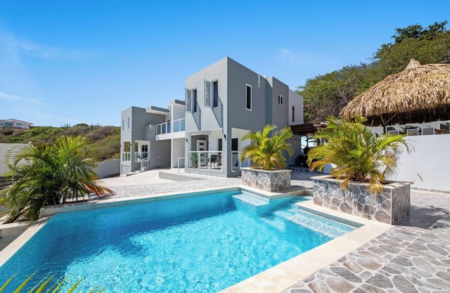 Casa Flamingo, Grote Berg