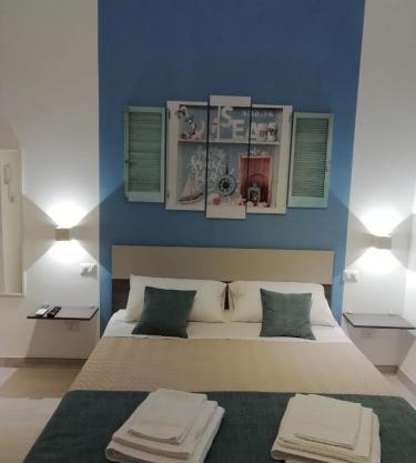 Flamingo Rooms