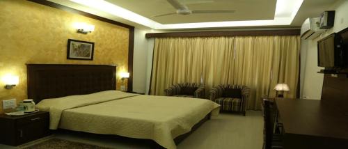 Flamingo Tourist Resort