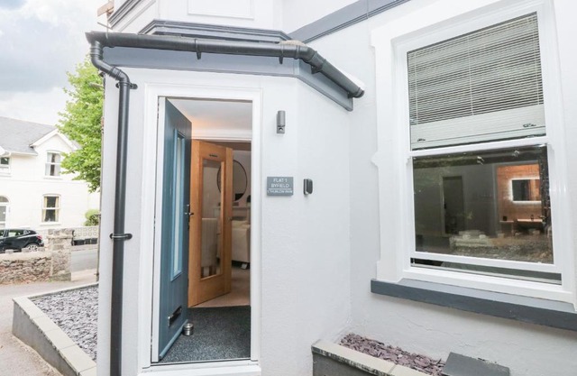 Flat 1 Byfield
