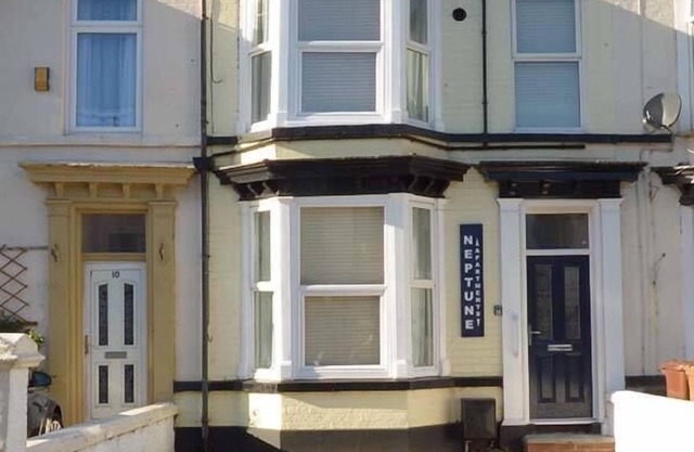 Flat 1