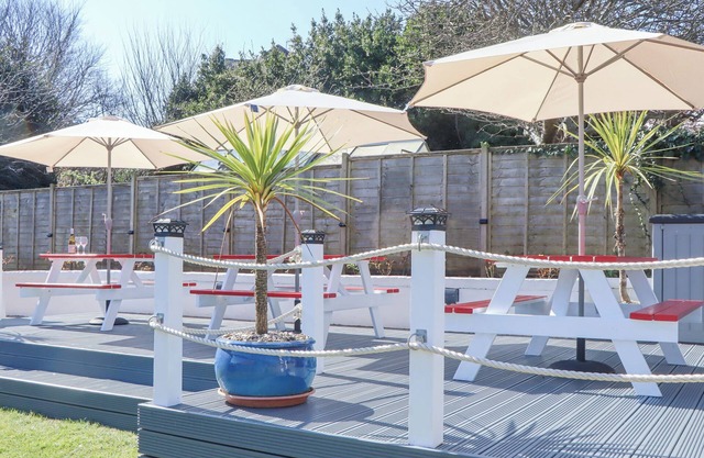 Flat 1A, Big Tree Holiday Flats
