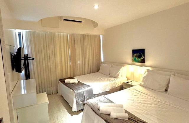 Flat in Praia da Costa and swimming pools