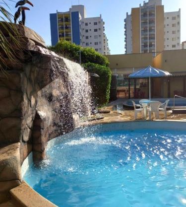 Flat com parque aquático