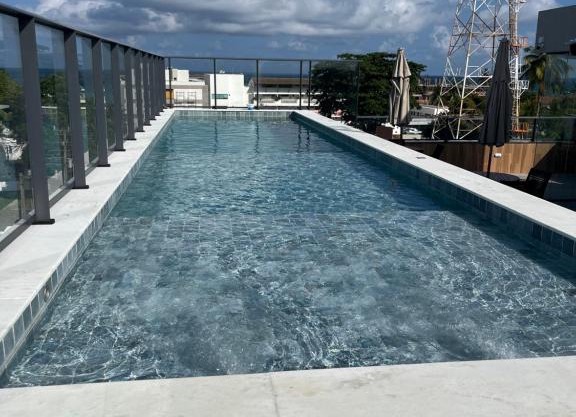 Flat com Piscina Privativa Tamandaré