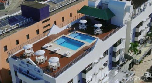 Flat completo 50m da Praia de Tambaú com vista Mar no Terraço e Piscina