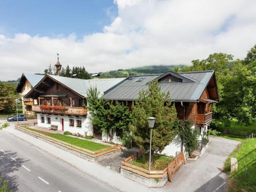 Flat in Mittersill near Ski Slopes