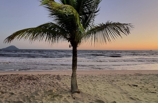 Flat n4 com Cozinha e Banheiro na Barra do Una em São Sebastião