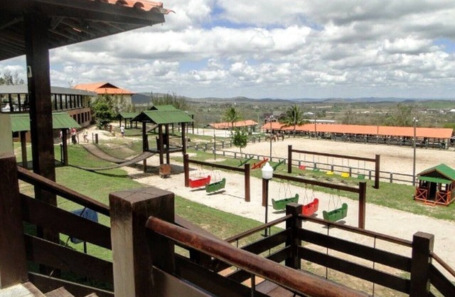 Flat no Hotel Fazenda Monte Castelo Gravatá 2 qts Junto à Fazendinha e Piscina