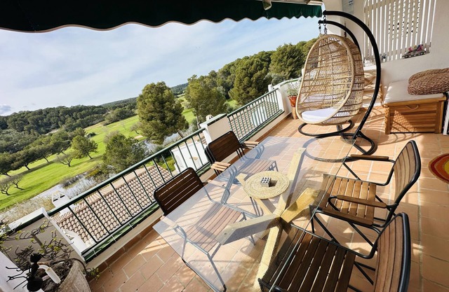 FLAT Surrounded by nature, with pool , and beach nearby