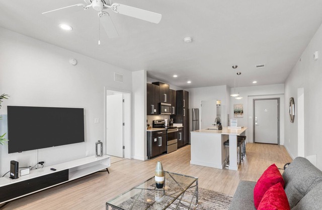 FlatZ 432 Condos By Barsala