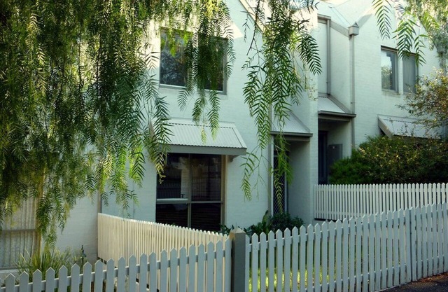 Charan Lane, confortable casa adosada en Heritage Inner Suburb Location