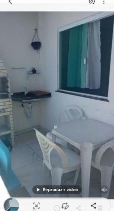Flert com piscina