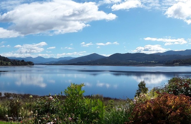 Fleurty's Point Cottage at Franklin South, Huon Valley, Tasmania