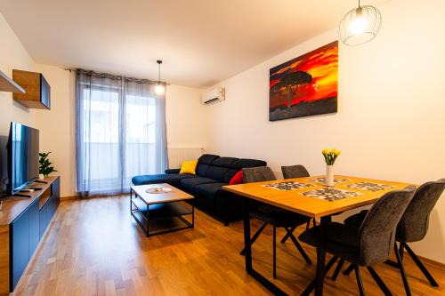 Flexible SelfCheckIns 105 - Zagreb - Parking - Loggia