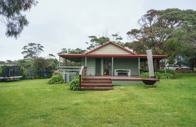 Flinders Cabin A Cosy Family Beach Shack