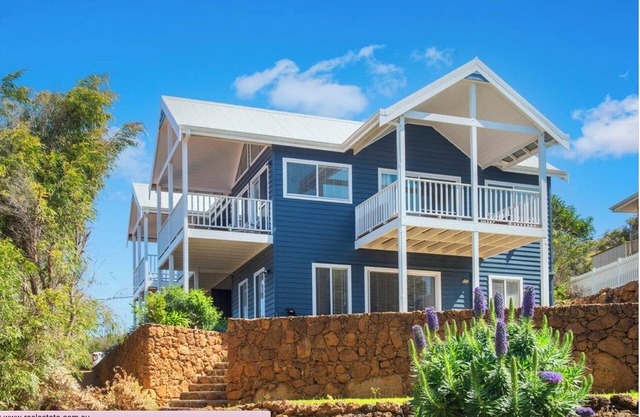 Flinders View Beach House (2Bed 2Bath) - Flinders View Beach House - Executive Holiday Home