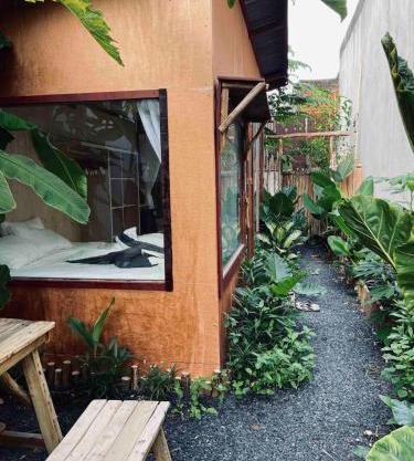 Floating market cabin