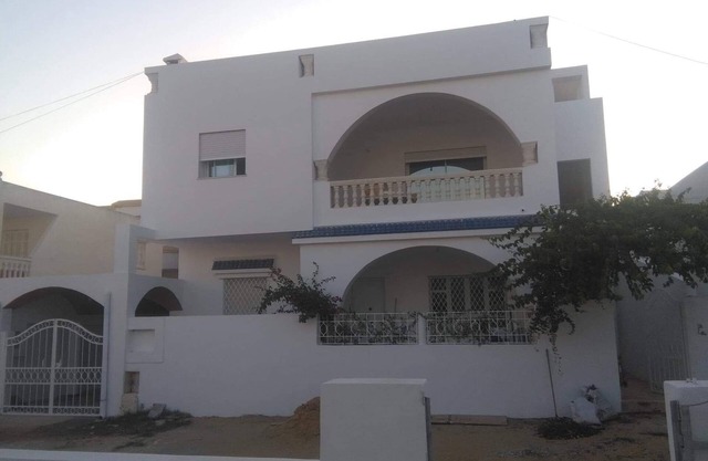 Piso de villa a estrenar con vistas al mar