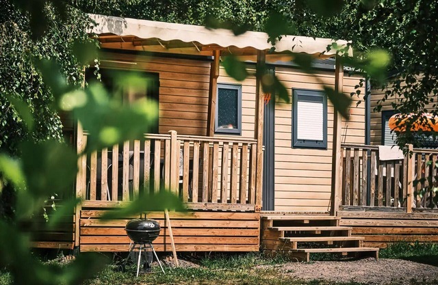 Flower Camping LA STENIOLE **** - Mobil home Premium luxury - 3 bedrooms 6 people