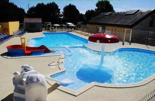 Flower Camping Vitamin **** - Mobile home Comfort 26m2 (2 bedrooms) + TV + Terrace + BBQ 4 persons
