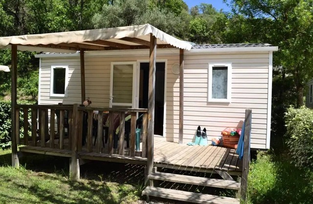 Camping Les Fauvettes *** - Chalet Nemo 3 habitaciones 4 personas
