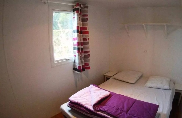 Flower Camping Le Pavillon *** - Mobile home Standard 24m2 - 2 bedrooms (4 people) + terrace 4 people