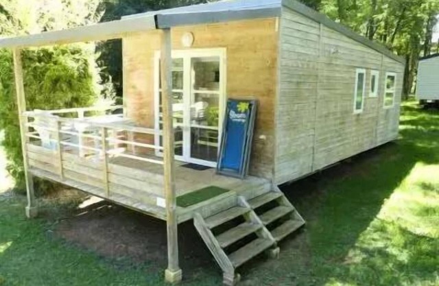 Flower Camping Les Nauves *** - Mobilhome Comfort 33.5 m2 3 bedrooms + semi covered terrace 6 people