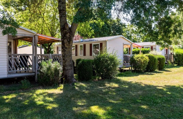Flower Camping Les Granges *** - Mobil-Home Loggia Comfort 32 m2 (2 bedrooms) + covered terrace 5 people