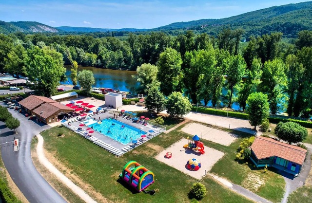 Flower Camping les Ondines *** - Comfort Casa móvil Plus 4 habitaciones 8 personas