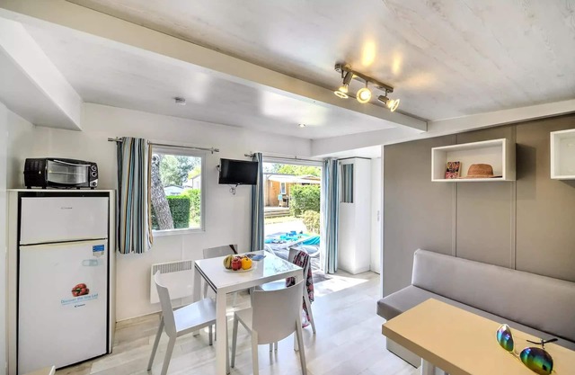 Flower Camping les Ondines *** - Mobile Home Premium de madera 3 habitaciones 4/6 personas