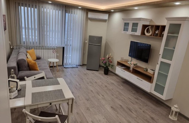 Flowers Apartment