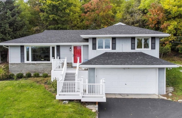 FLX Lake Views | Hot Tub | Game Rm | Canandaigua