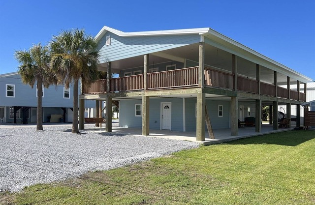Flying Fish Lodge Yellow Fin - Easy Beach Access - Island Realty