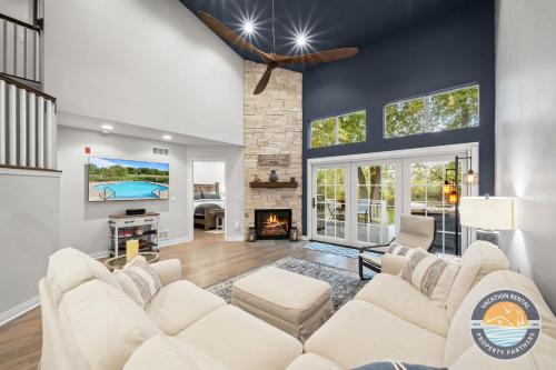 Fontana Retreat Walk to Lake Pool Golf King Suites