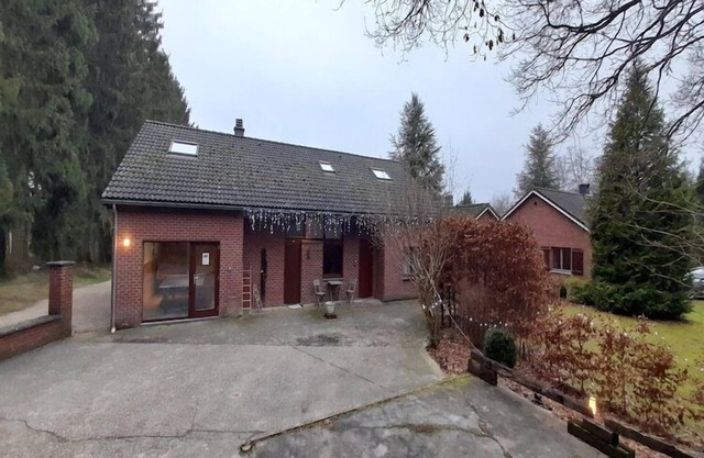 Casa en el borde del bosque en Theux